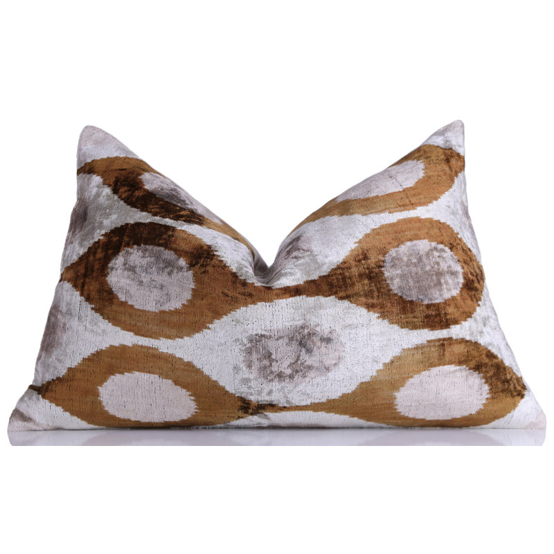 Coussin décoratif en velours de soie de luxe Ikat avec insert, 16 x 24, tons terre