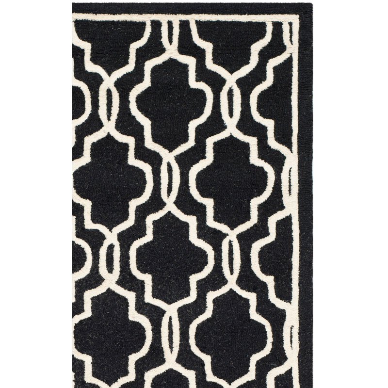 Tapis noir en laine fait à la main Cannen, Rectangle 2 pi 6 po x 4 pi