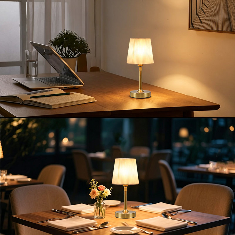 Lampe de table sans fil réglable en hauteur de 32 à 39 cm avec abat-jour en tissu plissé, batterie rechargeable de 5200 mAh, variateur tactile, fini en laiton.