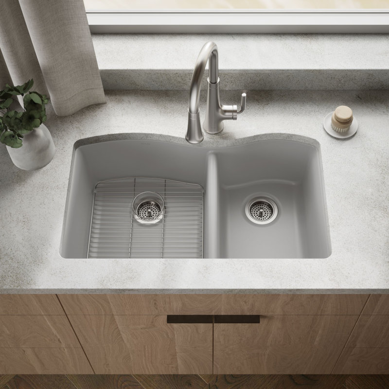 Évier de cuisine à double cuve encastrable L 33 po x l 22 po Kennon