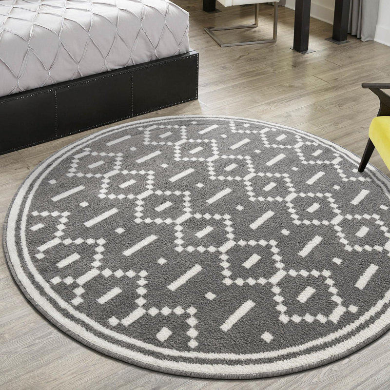 Tapis Ivy Bronx Begna Nathanyl gris, Rond 7 pi 10 po