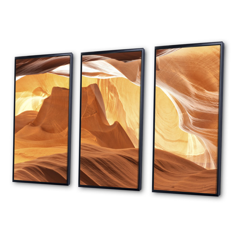 Antelope Canyon with Light Rays - 3 pièces, peinture sur toile, Noir, H 28 po x l 36 po x P 1 po