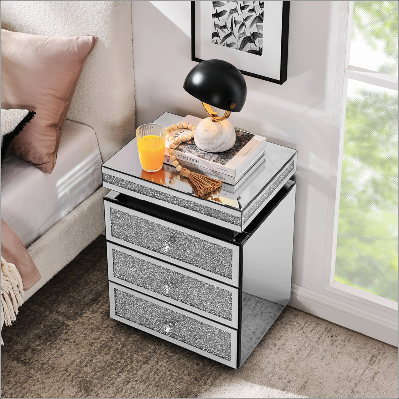 Élégante table de chevet à miroir avec 3 tiroirs, incrustation de cristal et motif géométrique moderne pour un décor de chambre luxueux