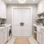 Porte intérieure en bois 18 po x 80 po x 1-3 / 8 po à 2 panneaux décoratifs blanc