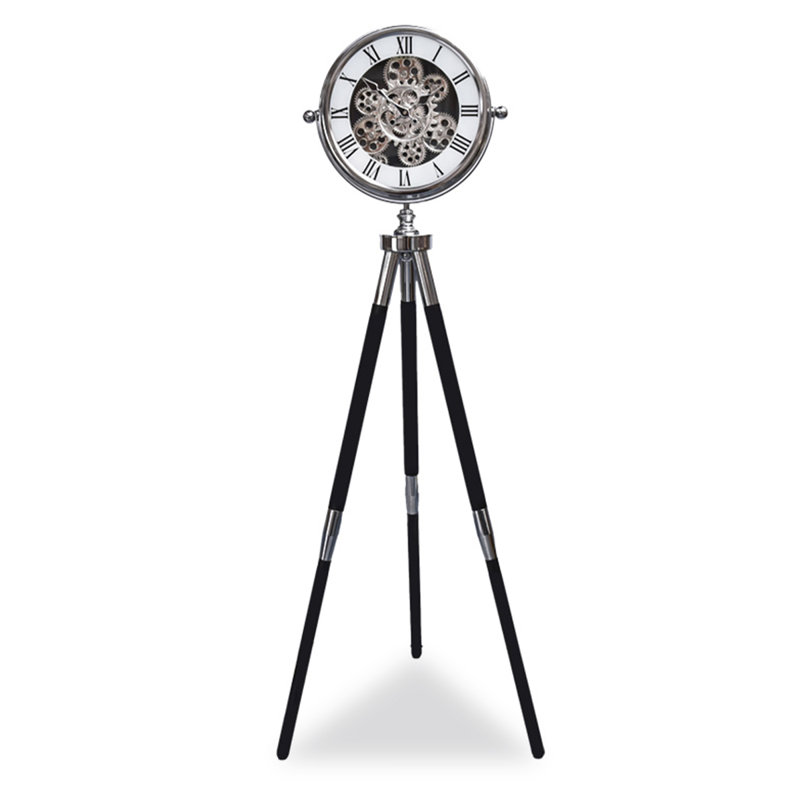 Horloge de sol contemporaine avec engrenages exposés
