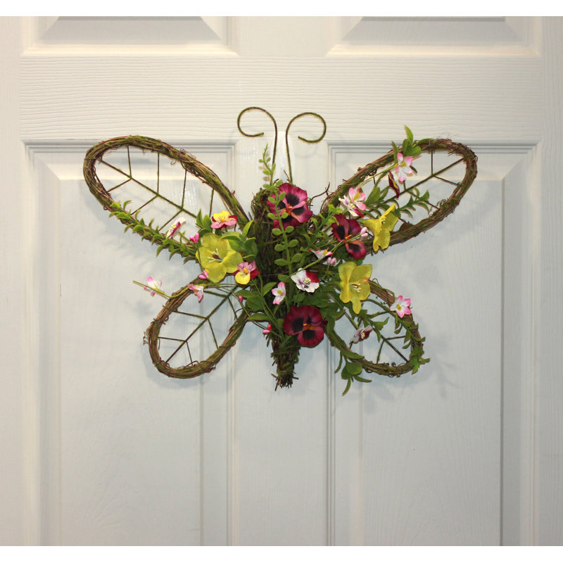 Papillon suspendu 11 "en rotin avec fleurs
