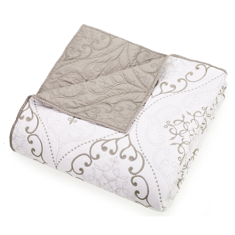 Gray and White Cotton King Reversible Quilt Set
