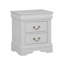 Ensemble de chambre à coucher Louis Philippe 3 pièces comprenant un lit traîneau et deux tables de chevet, fini grège