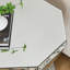 Table basse de style tambour avec incrustation de cristal miroir, table décorative argentée