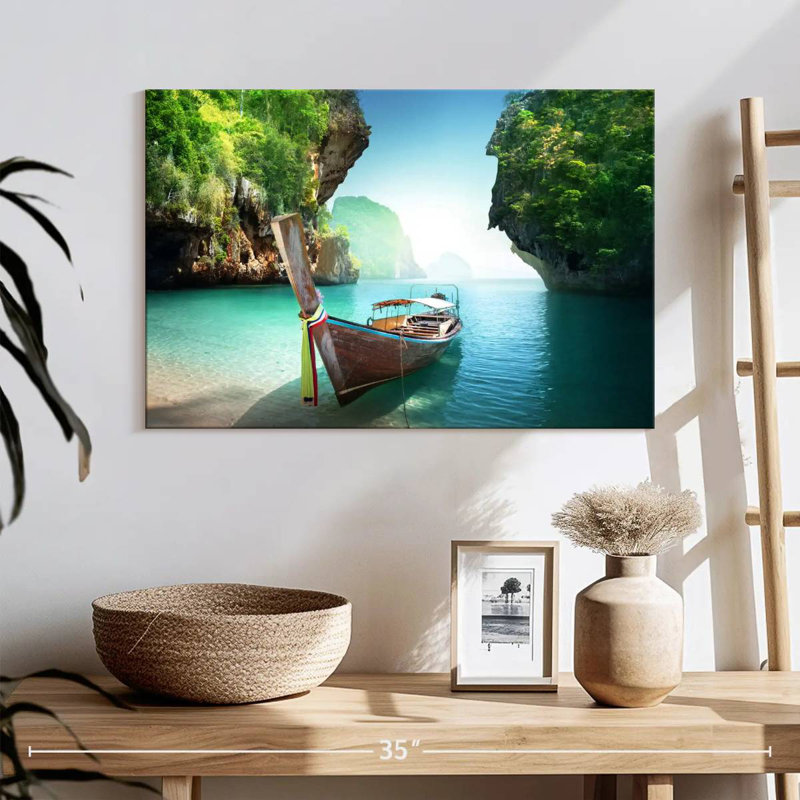 Bateau Mehar sur la plage de Krabi, H 16 po x l 24 po