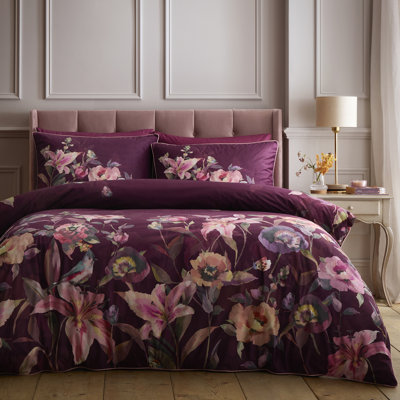 Soiree Tatiana Duvet Cover Set Berry
