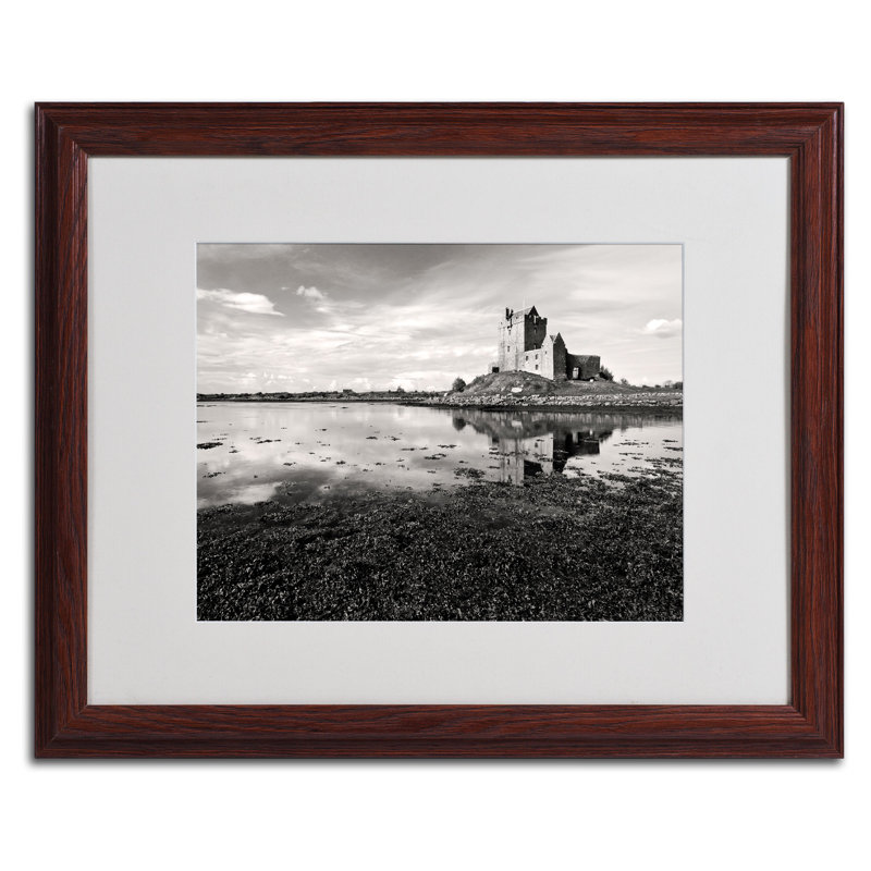 « irish castle » par pierre leclerc,, reproduction de photo encadrée, H 16 po x l 20 po x P 0,5 po, Brun - Biseautée