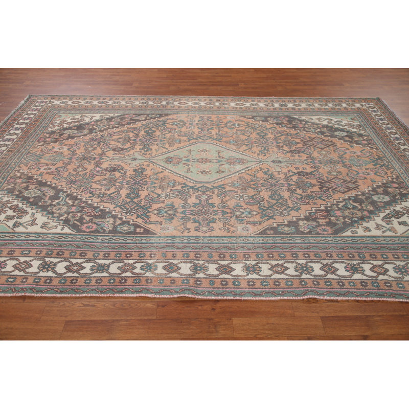 Tapis à motif géométrique traditionnel 7 x 10