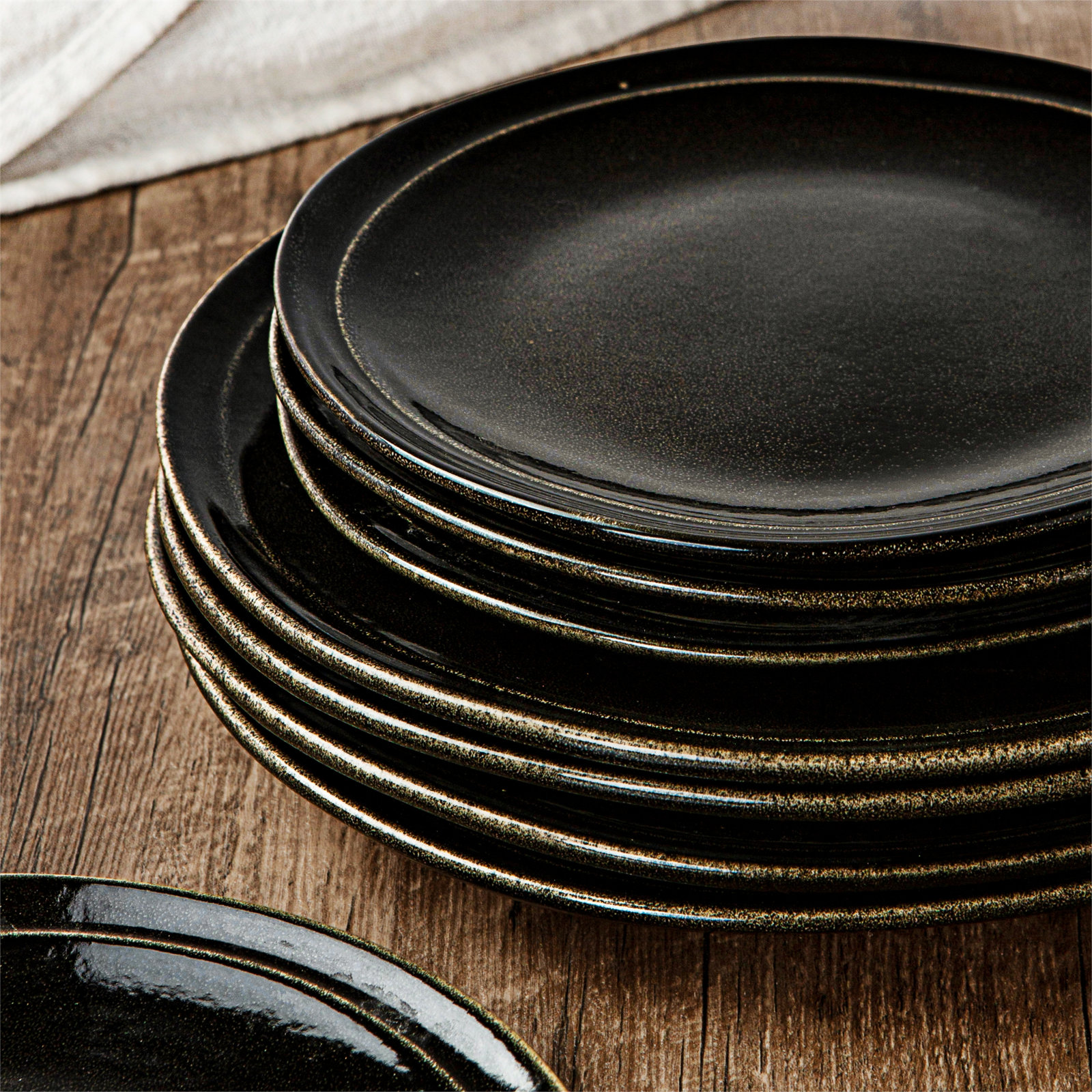 11" Dinner Plate, Black