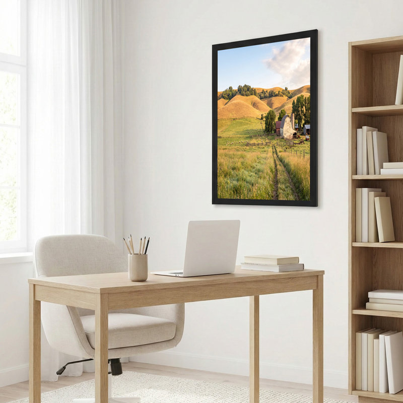 Art mural sur toile Green Pasture and Golden Rolling Hills Farm Barn, H 18 po x l 24 po