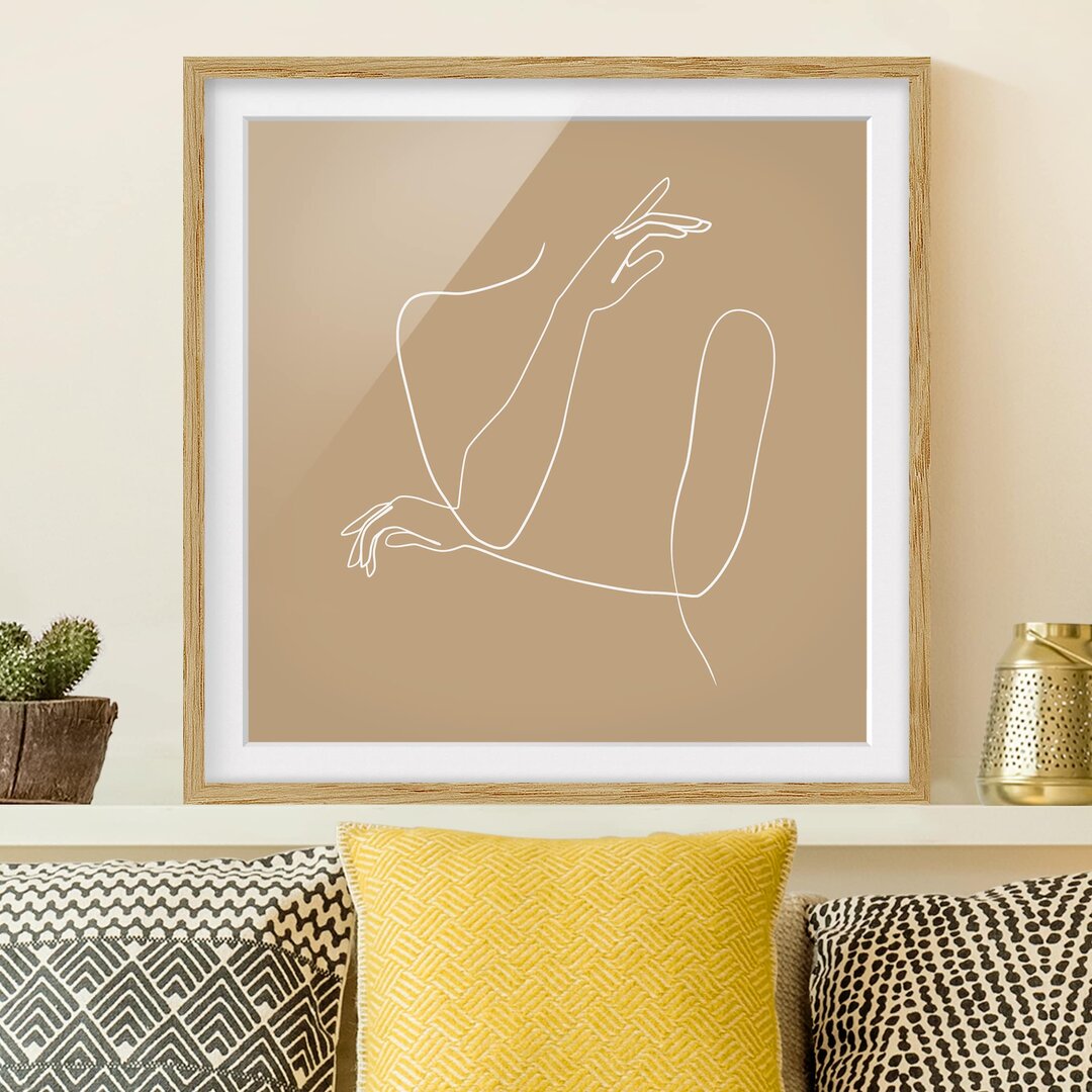 Gerahmtes Poster Line Art Hands Woman in Beige