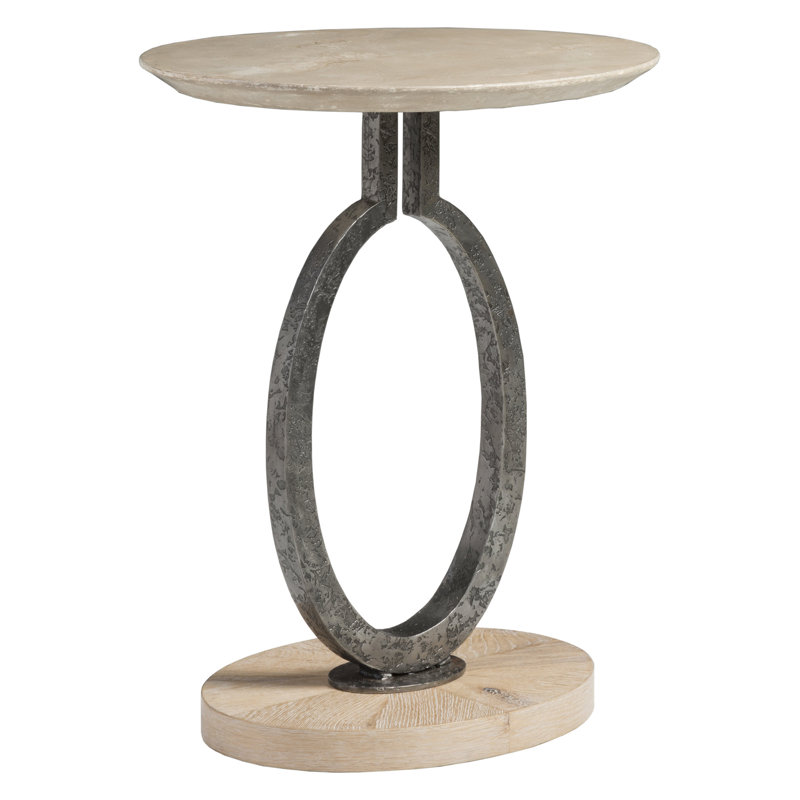 Table ovale cloutée Signature Designs
