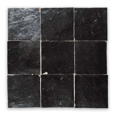 Carrelage mural en velours noir Petunia