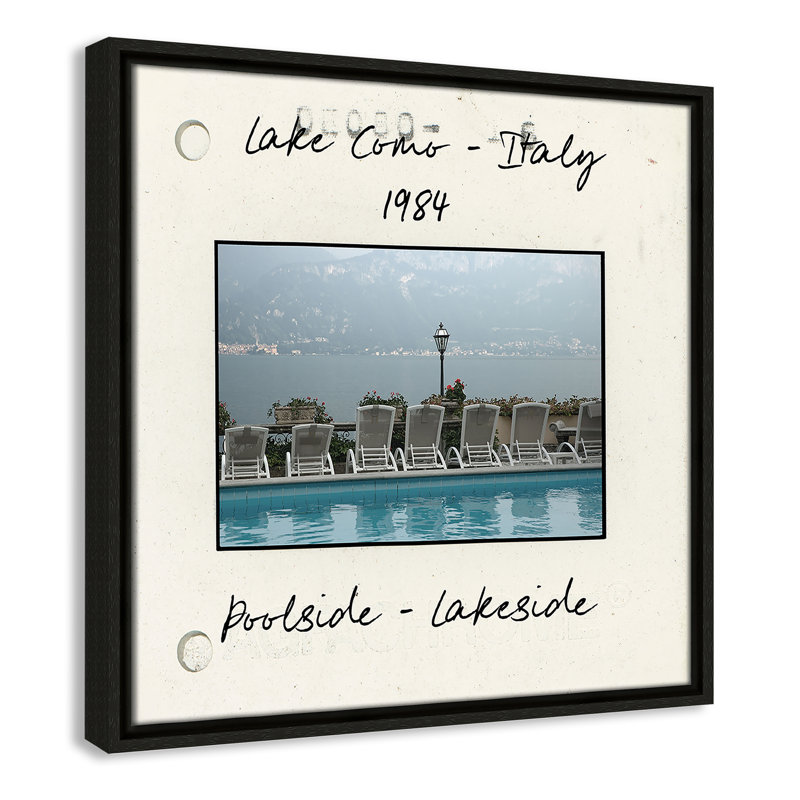 Lac de Côme, Italie - reproduction au bord de la piscine par Danita Delmont, Toile encadrée flottante espresso