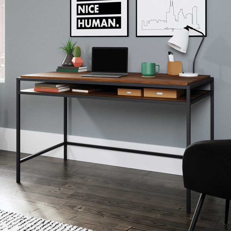 Bureau Solomon, Grand noyer