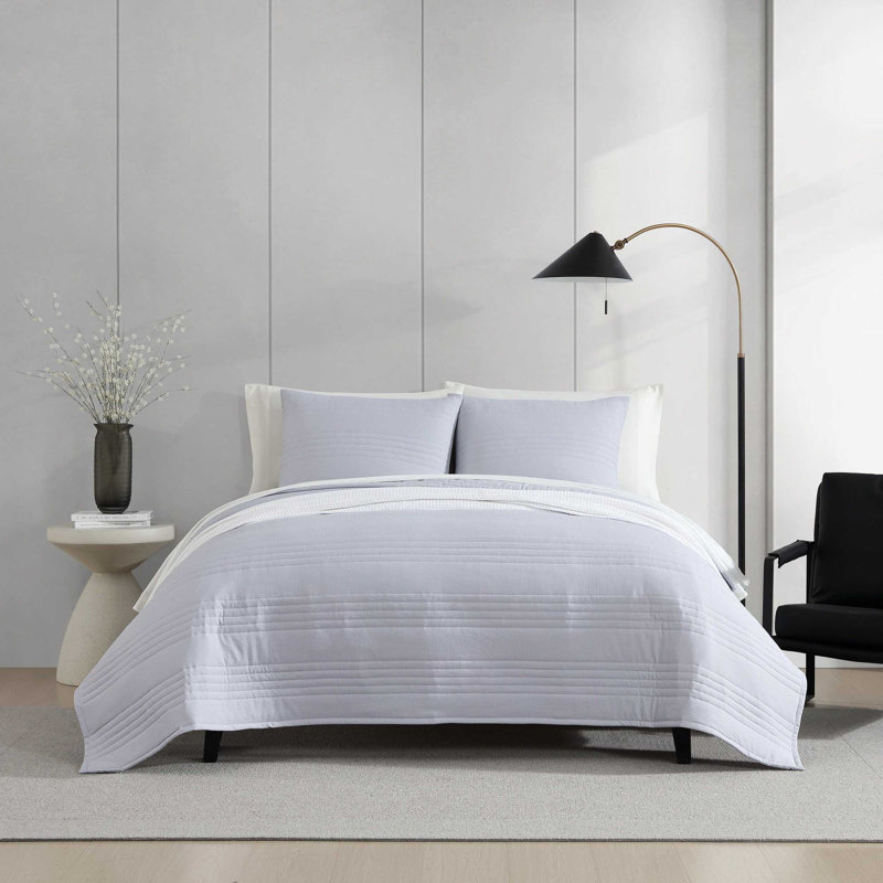 Vera Wang Seersucker Stripe Blue Quilt Set, King