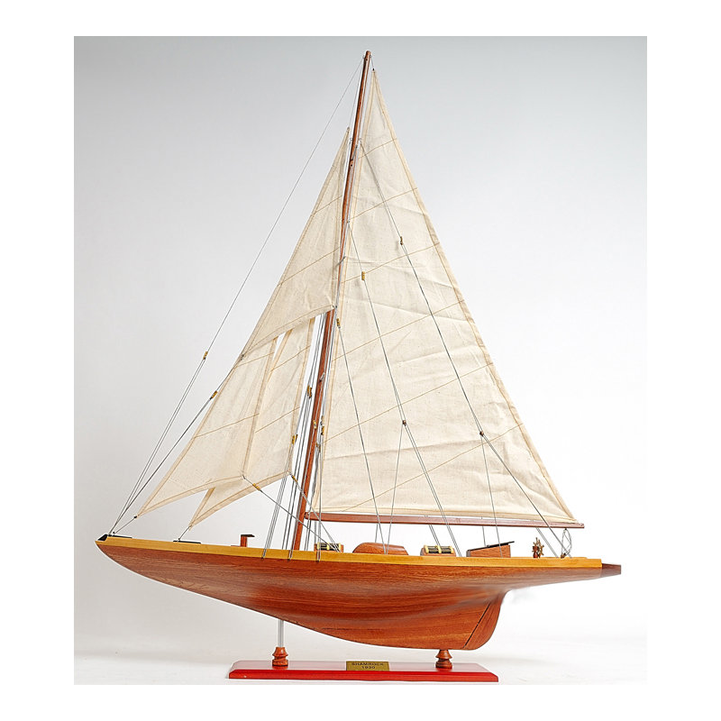 Bateau à modèle moyen trèfle
