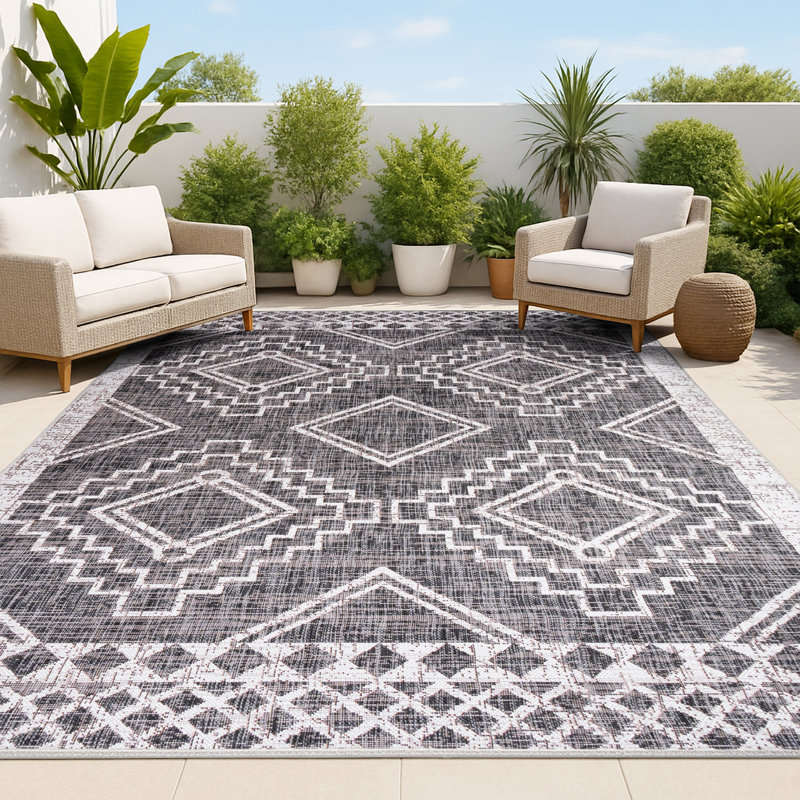 Tapis intérieur / extérieur noir / ivoire Senza Diamond Tribal Medallion, Rectangle 3 pi 1 po x 5 pi