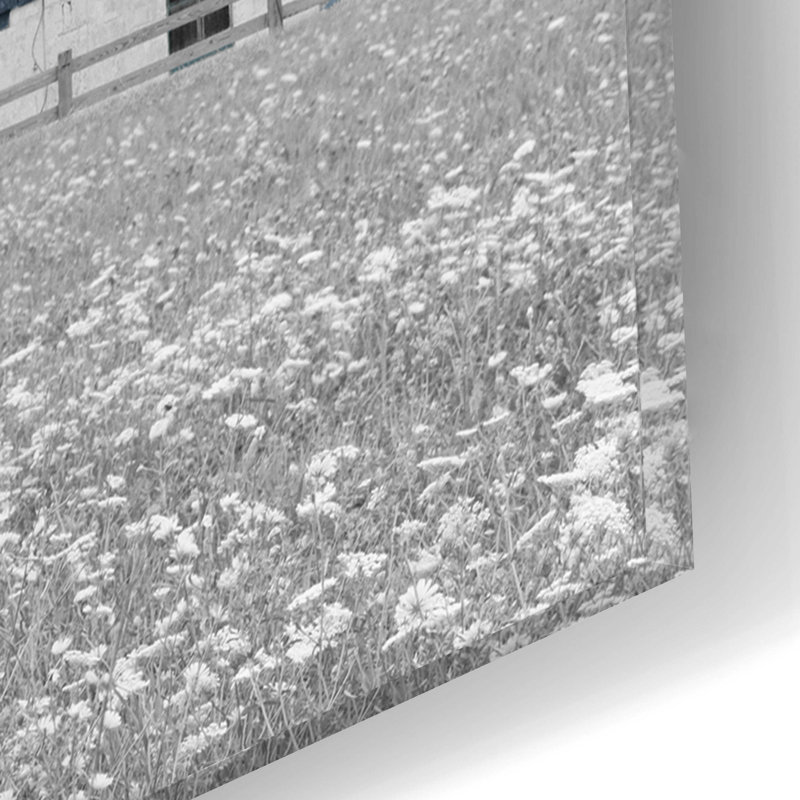 «Black White Barn» par Lori Deiter, impression sans cadre, H 12 po x l 16 po x P 0,13 po