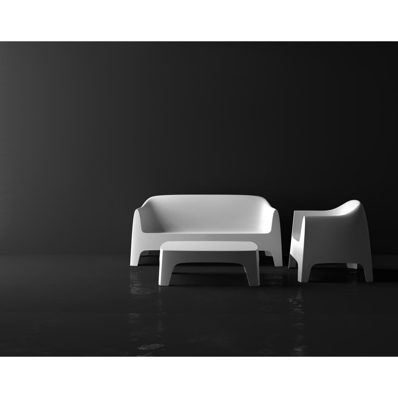 White, 39.25" W x 27.5" L x 13.75" H