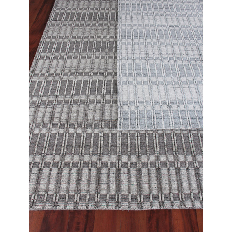Provident Geometric Area Rug in Silver, Rectangle 6' x 9'