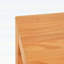 Table d'appoint cannelée en bois de pin naturel avec pieds en éléphant, parfaite pour les décors modernes