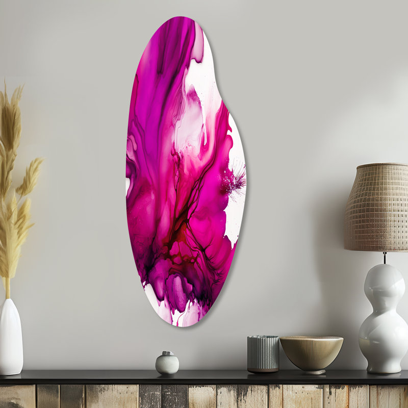 «Mystery antique in Viva magenta II», art mural asymétrique abstrait à encre liquide en métal, H 38 po x l 15 po