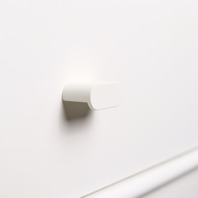 1.75" Oval Knob