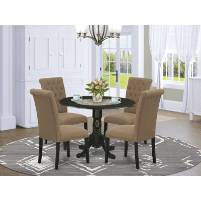 L'ensemble 5 pièces de table et chaises de cuisine comprend une table de salle à manger ronde avec Dropleaf et 4 chaises Parsons en tissu de sable sable clair, 42 po x 42 po, noir