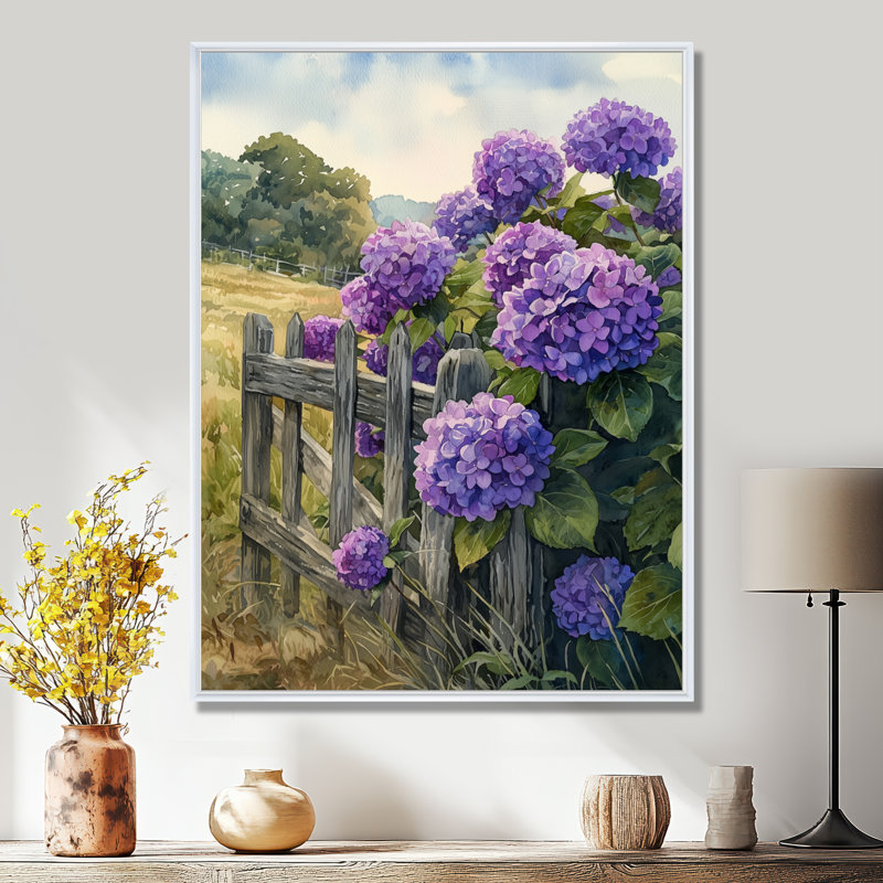 Canterbury Summer Hydrangeas By The Farm Fence IV - Hydrangea Wall Art, H 32 po x l 24 po, Reproduction avec cadre flottant