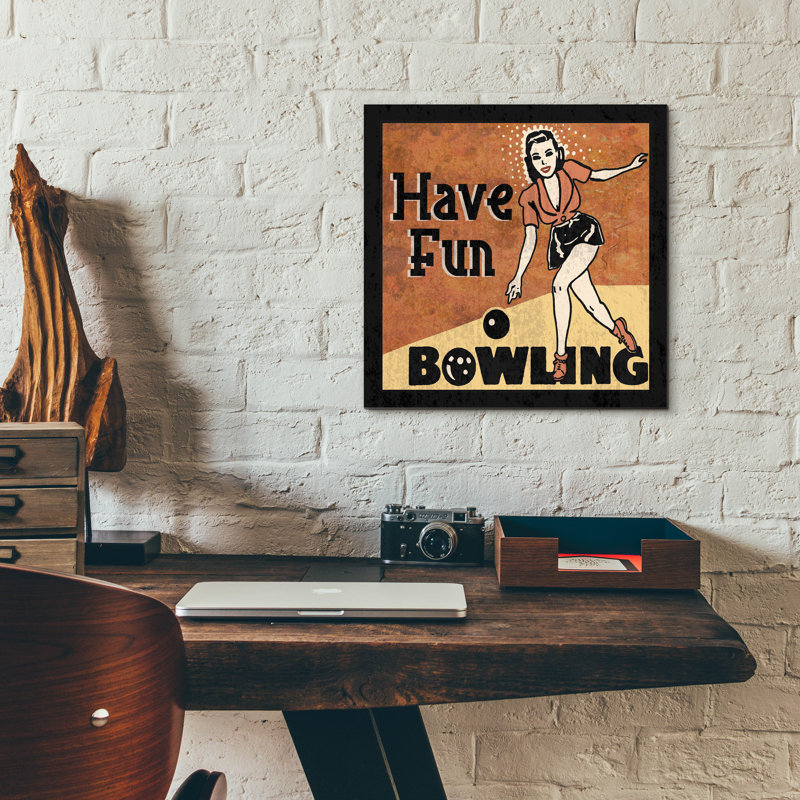 «Have Fun Bowling» par Erin Clark, art mural en verre acrylique, H 12 po x l 12 po x P 0,13 po