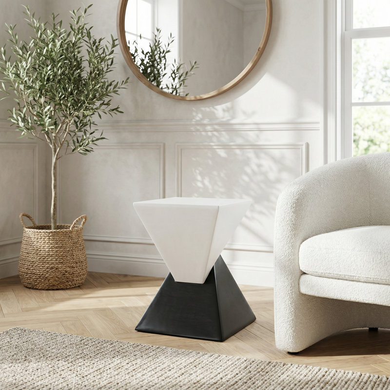 Table d'appoint d'extérieur moderne à deux tons avec motif pyramide inversée