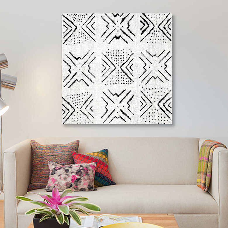 «Mudcloth White Geometric Design IV», impression sur toile, H 37 po x l 37 po x P 1,5 po, Toile tendue, Pas de tapis