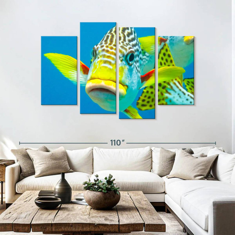 Brampt Sweetlips Close Up, 54" H x 84" W