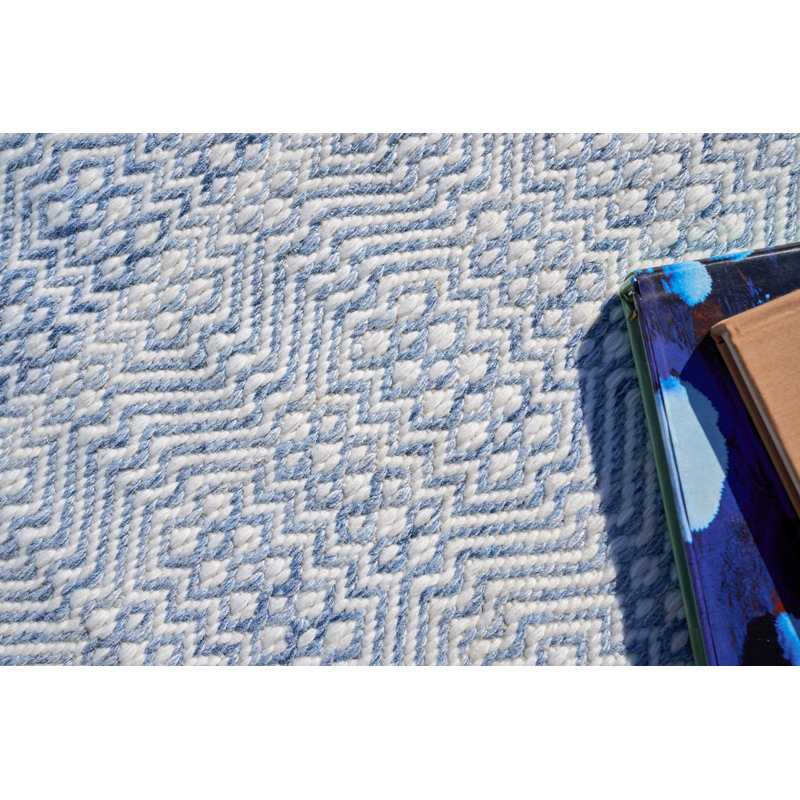 Echo Geometric Area Rug in Light Blue, Rectangle 9' x 12'
