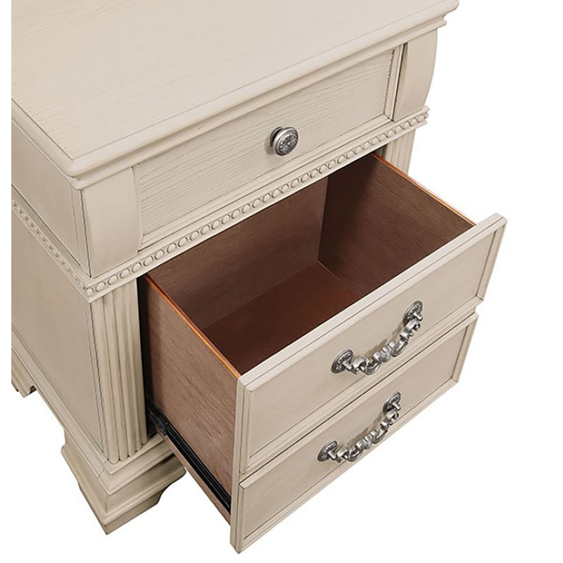 Table de chevet en bois massif Aubreonna, Beige