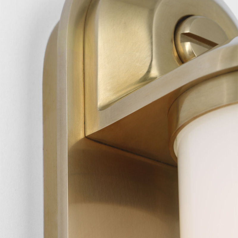 Ralph Lauren Belgrave 32" Linear Bath Light, 18" H x 3" W x 3.75" D, Natural Brass, 1200 W