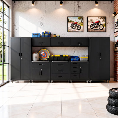 Ensemble de rangement pour garage 8 pièces, comprenant des armoires métalliques à roulettes, 3 armoires murales, 2 armoires à panneaux perforés et un coffre à outils verrouillable.