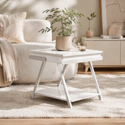 Table de bout blanche de style contemporain avec cadre chromé ultrabrillant