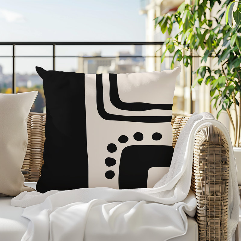 Oreiller carré réversible intérieur / extérieur Tobe Minimalist, H 17 po x l 17 po, Blanc cassé / noir