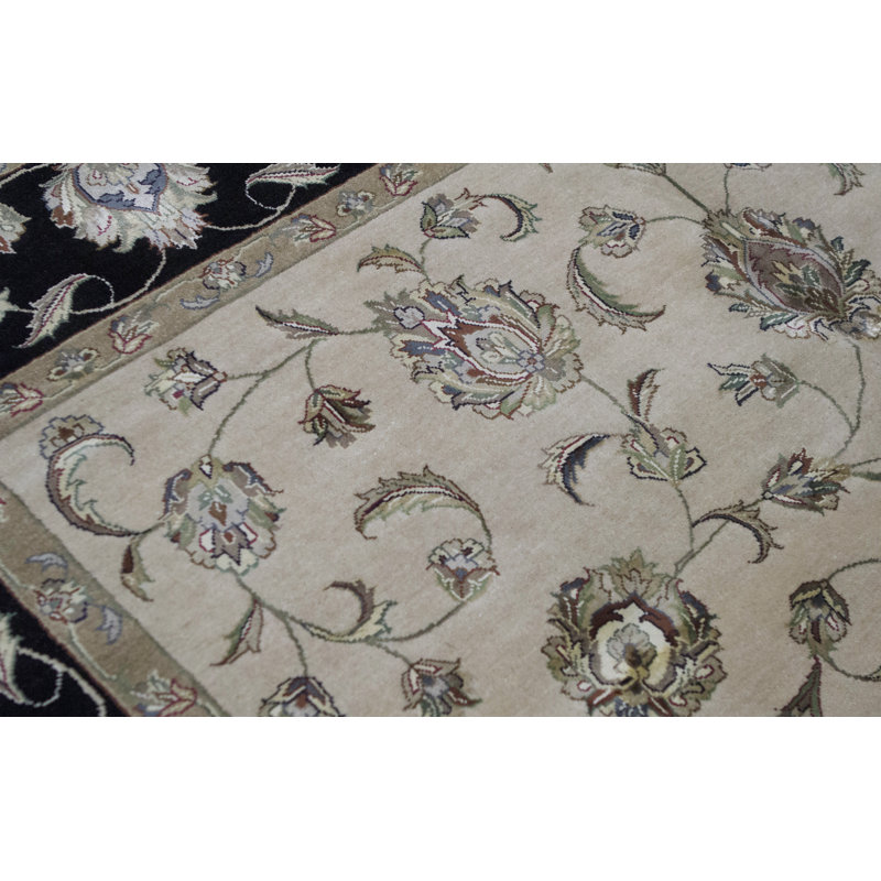 Tapis beige et noir noué à la main de haute qualité