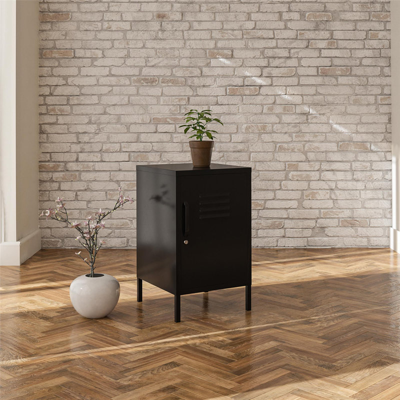 Leeloo End Table, Black
