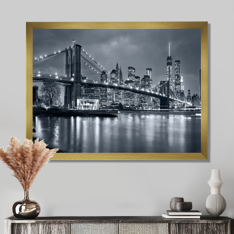Panorama de la ville de New York la nuit, photographie sur métal, H 30 po x l 40 po, Impression encadrée, Doré