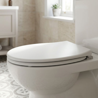 Eldon Soft Close Round Standard Toilet Seat