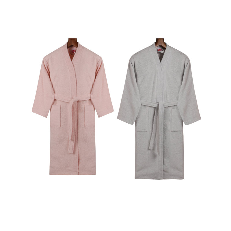 Ensemble de salle de bain luxueux 100% coton, brodé | Peignoir pour femme (S / M), peignoir pour homme (M / L) | 2 serviettes à main (19,7 x 35,4 po), 2 serviettes de bain (33,5 x 59,1 po) | Poudre douce et couleurs grises, parfaites pour le spa et la maison